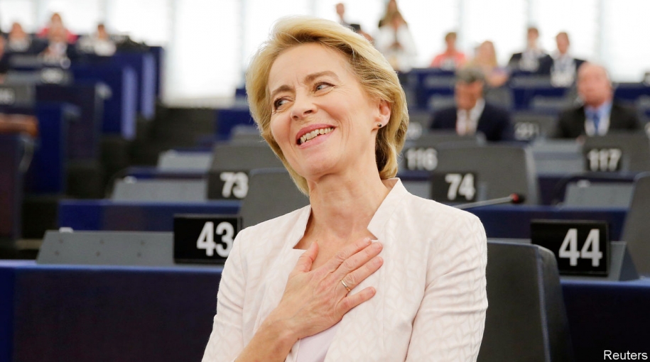 Ursula von der Leyen, prima donna a dirigere la Commissione Europea